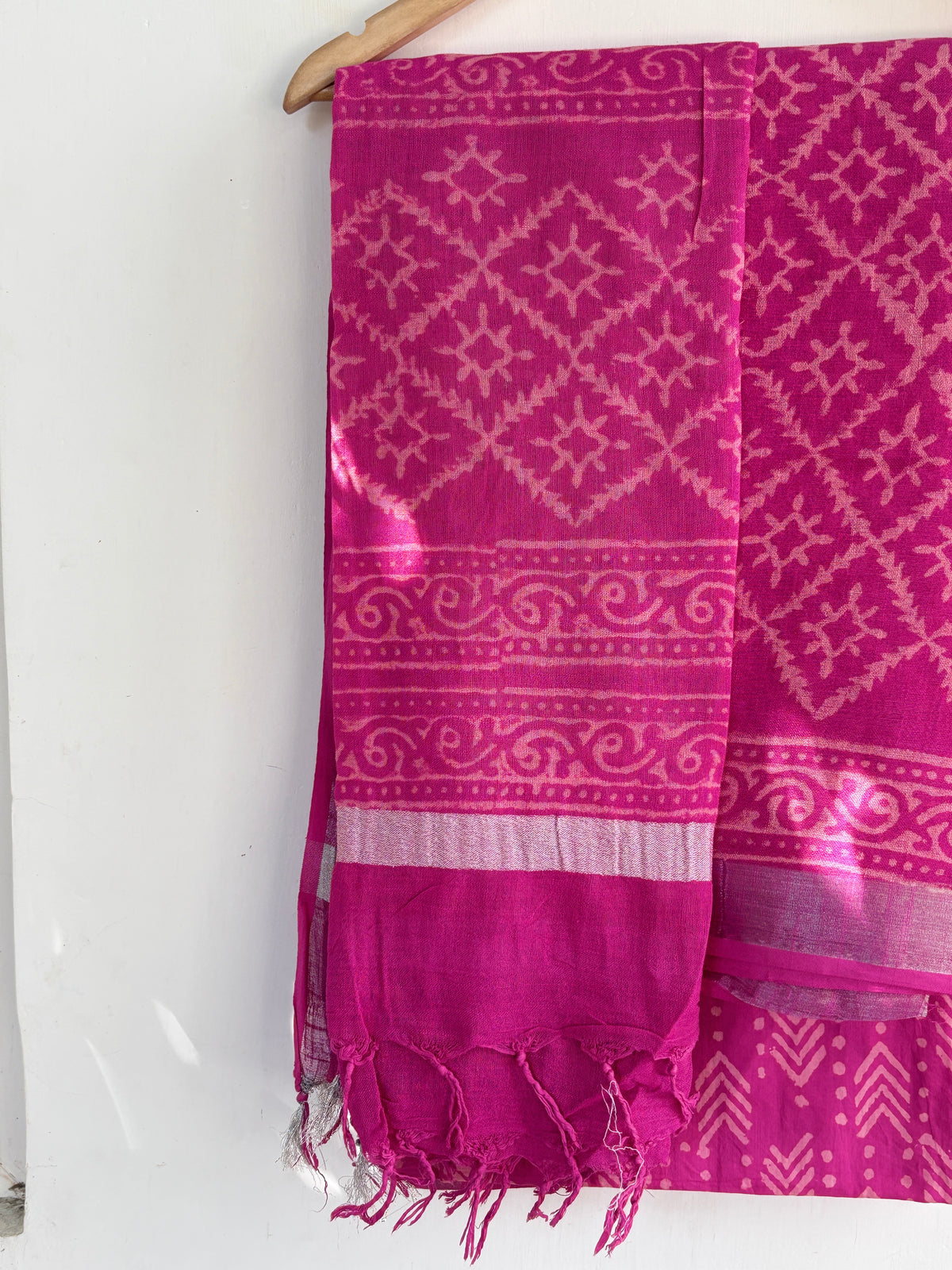 Handblock Printed Cotton Linen Pink Geometric Print Suit Set with Cotton Linen Dupatta