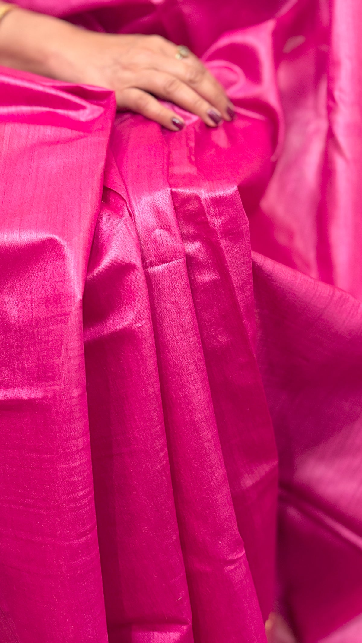 Handwoven Fuchsia Pink Muga Silk Saree with Plain Pallu and Tassels