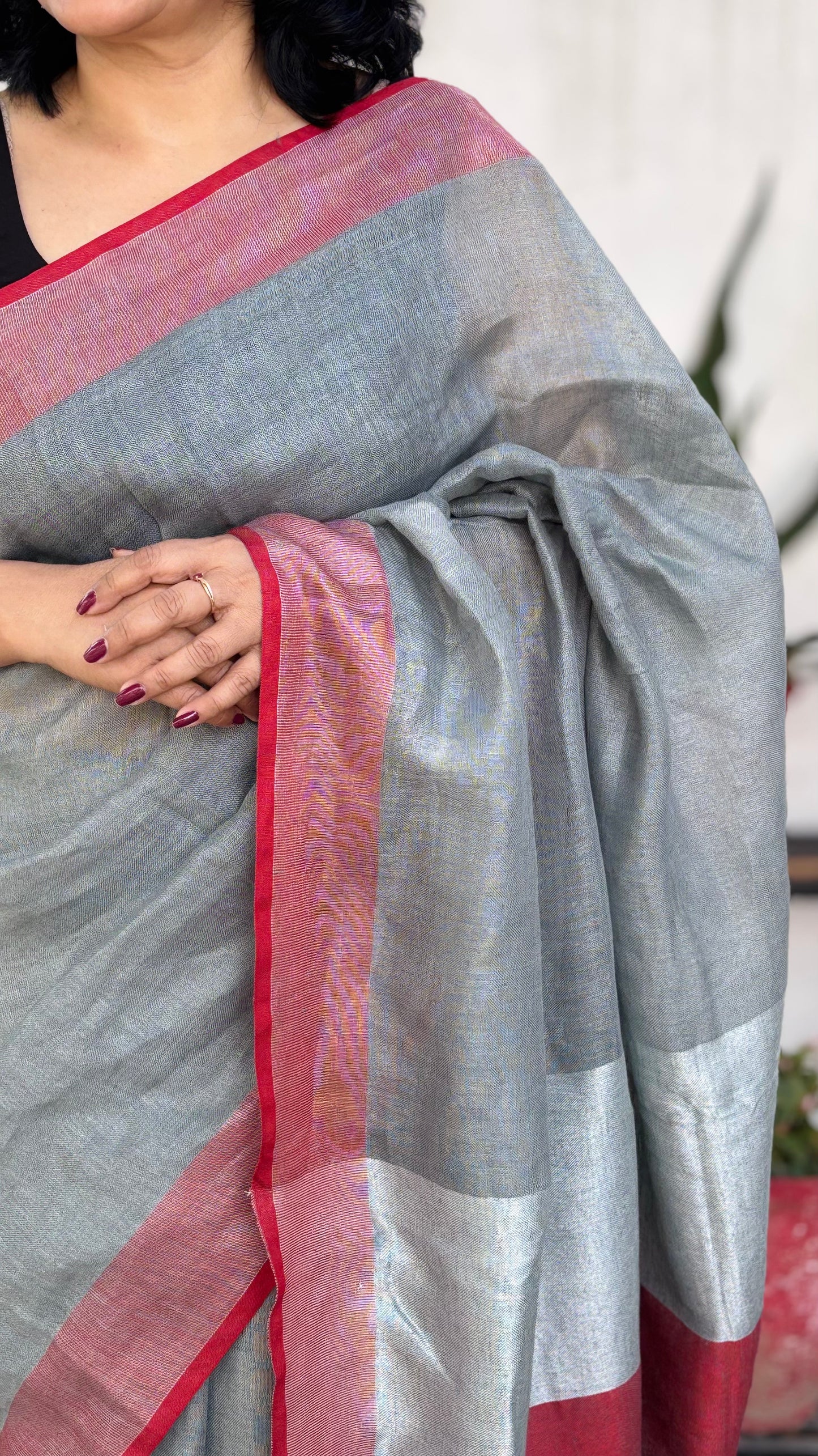 Handwoven Pure Linen Grey Saree with Red Border and Pallu