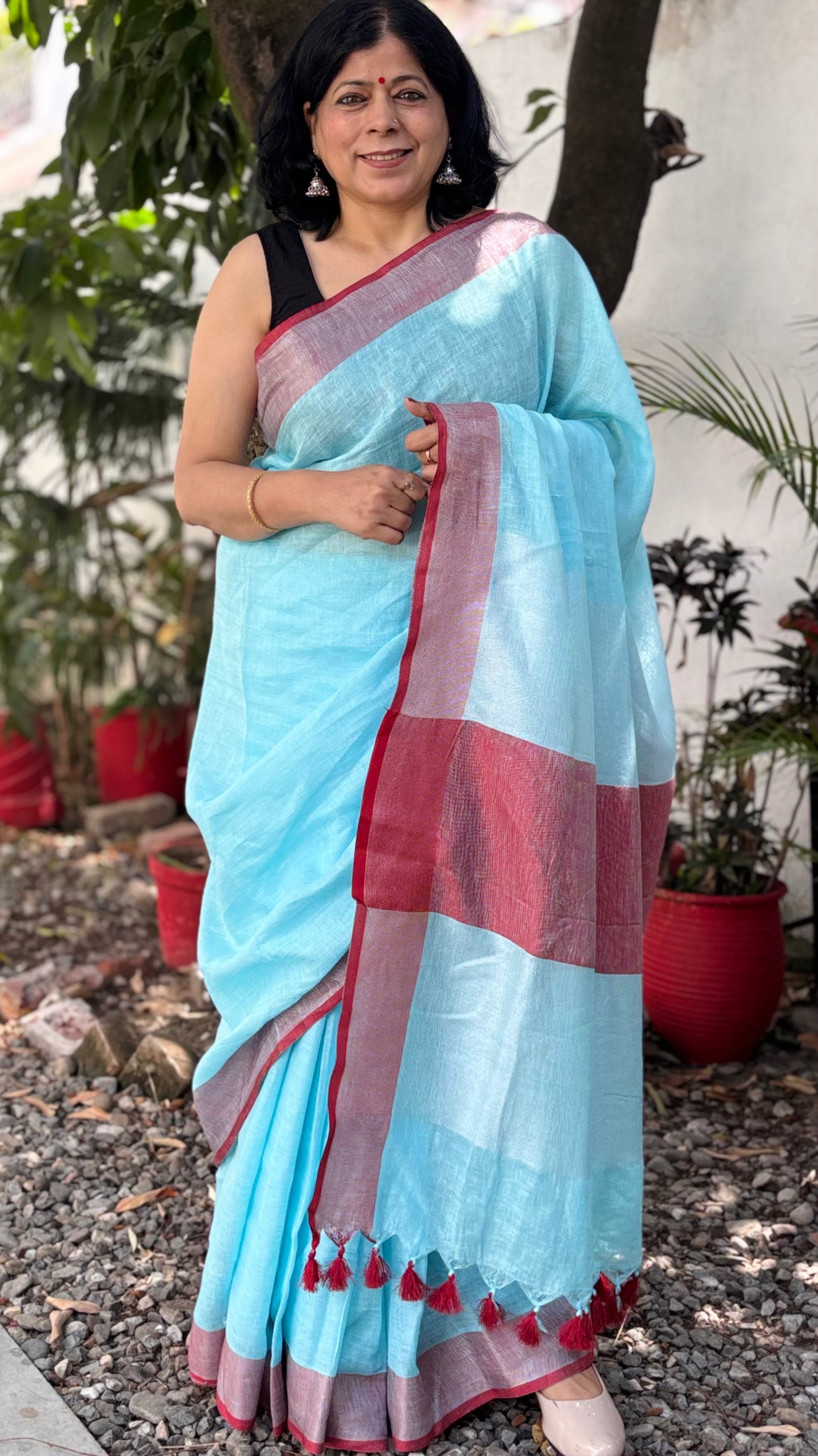 Handwoven Pure Linen Sky Blue Saree with Red Border, Statement Pallu and Red Tassels